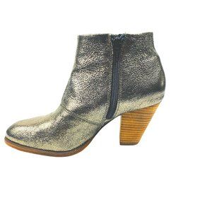 Aldo Women's Sz 5M Ankle Boot Gold